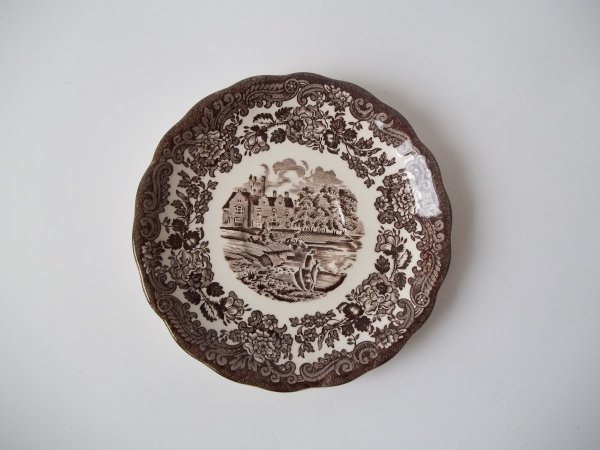 Untertasse 13 "Avon Scenes" Braun