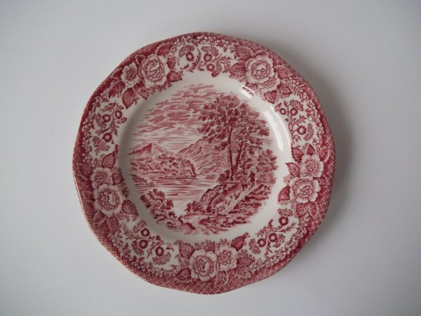 Kuchenteller "Lochs of Scotland" Rot