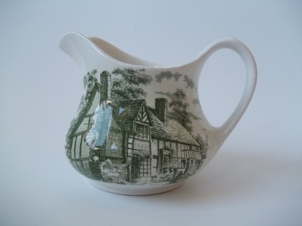 Milchkännchen "Old Inns" Grün 1b