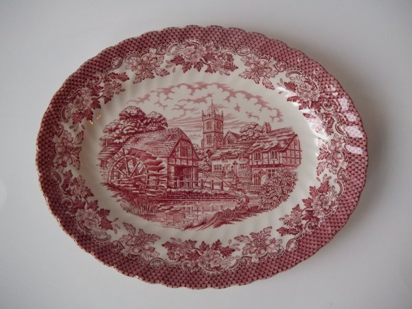 Platte oval "Merrie Olde England" Rot