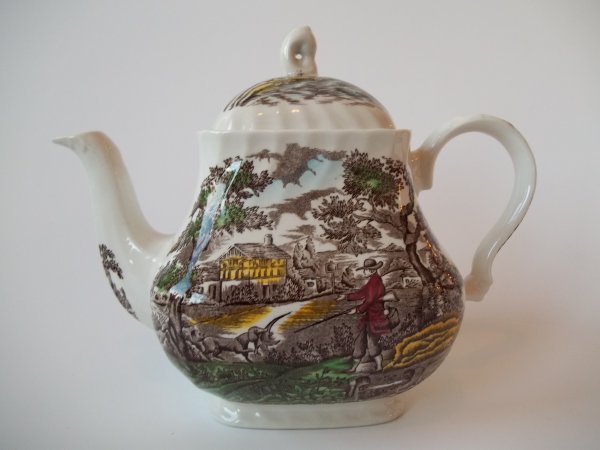 Teekanne "The Hunter" Braun Bunt