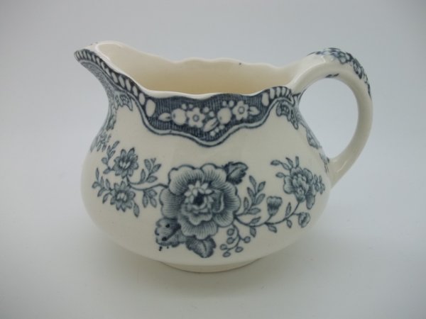 Milchkännchen "Bristol" Grau