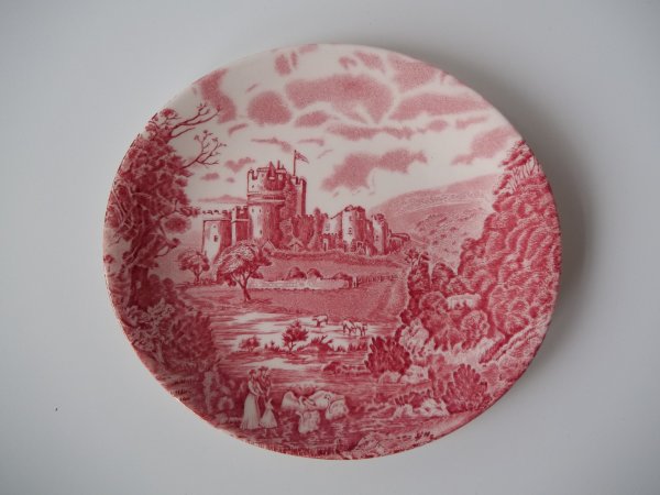 Teller oval "Castle Story" Rot RAR