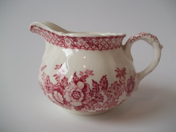 Milchkännchen "Stratford" Rot