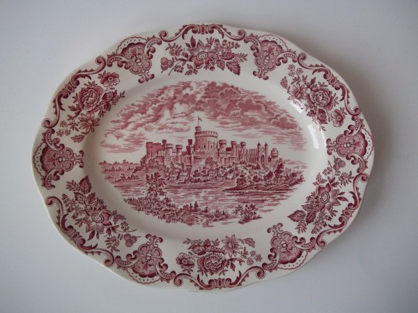 Platte oval "Royal Homes of Britain" Rot