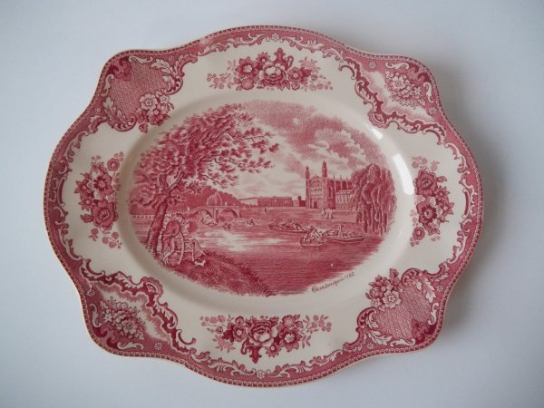 Platte mittel "Old Britain Castles" Rot