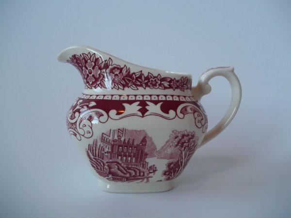 Milchkännchen "Cambridge Old England" Rot