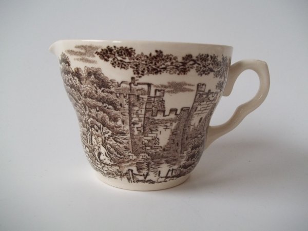 Milchkännchen "Castles" Braun