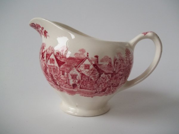 Milchkännchen groß "Romantic England" Rot